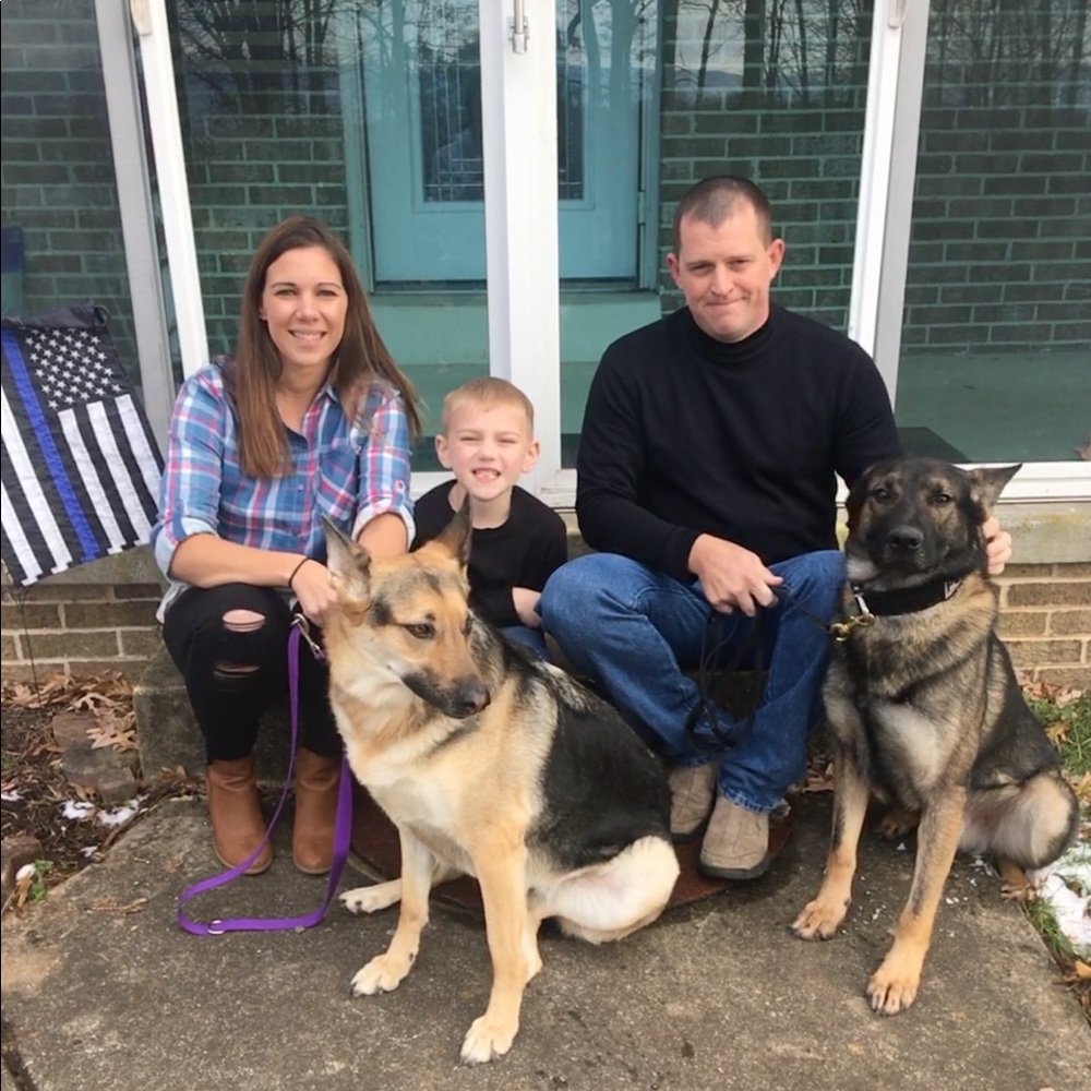 Meet your Posher, Laurie